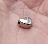 Korálka Srdce, prievlak 2,1mm - nerez.oceľ 316
